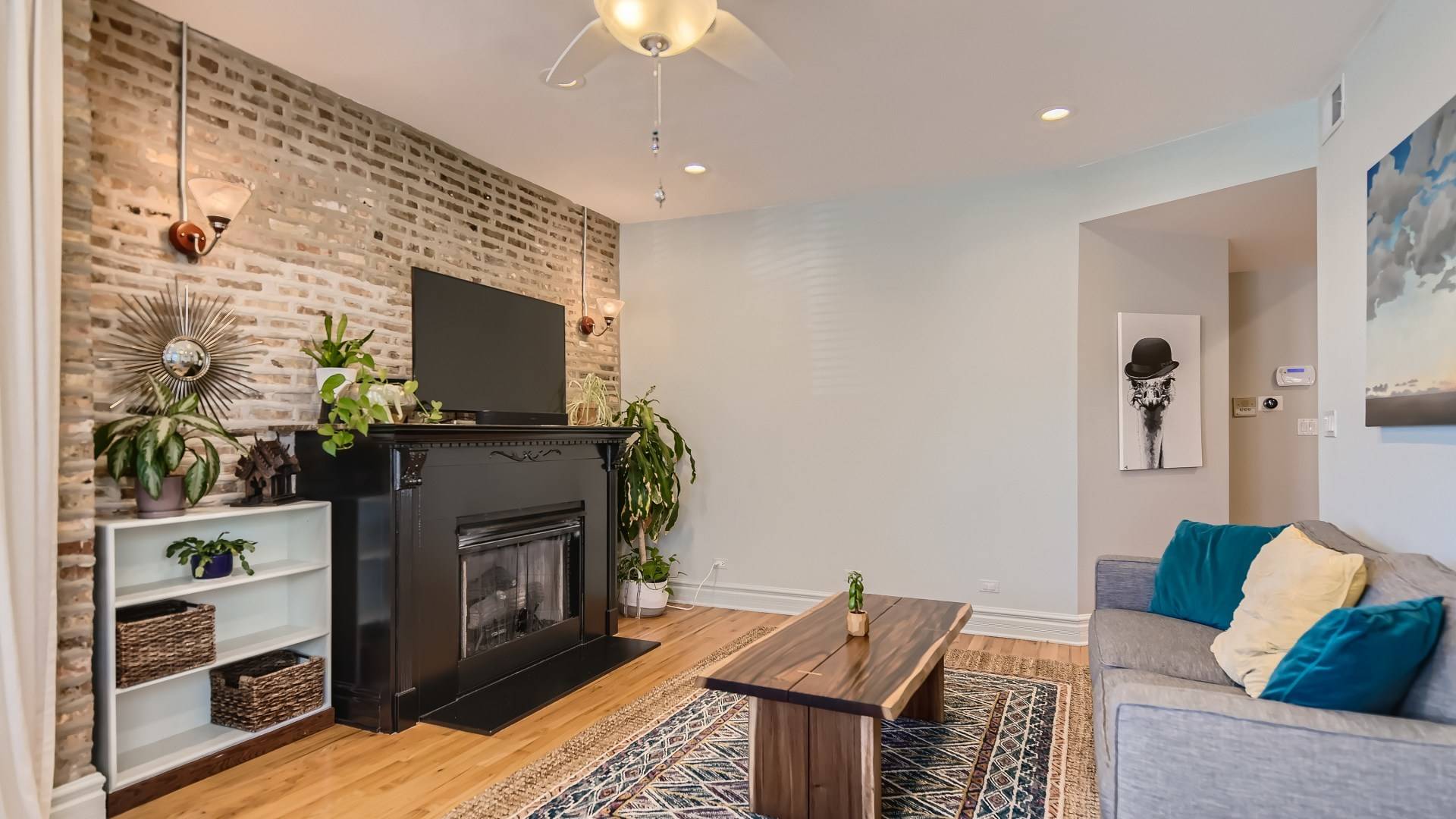 Chicago, IL 60647,3515 W MEDILL AVE #1E