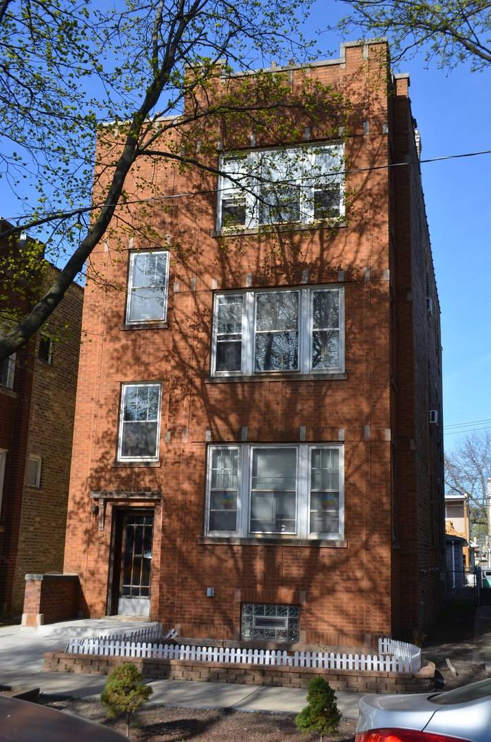 5842 N Maplewood AVE, Chicago, IL 60659