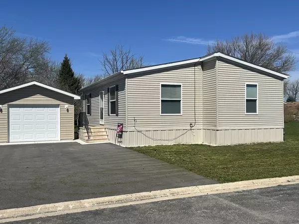 304 Alana DR, Elwood, IL 60421