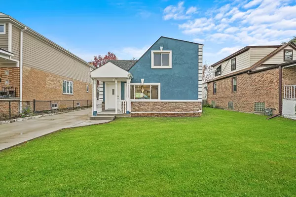 2612 W 98th PL, Evergreen Park, IL 60805