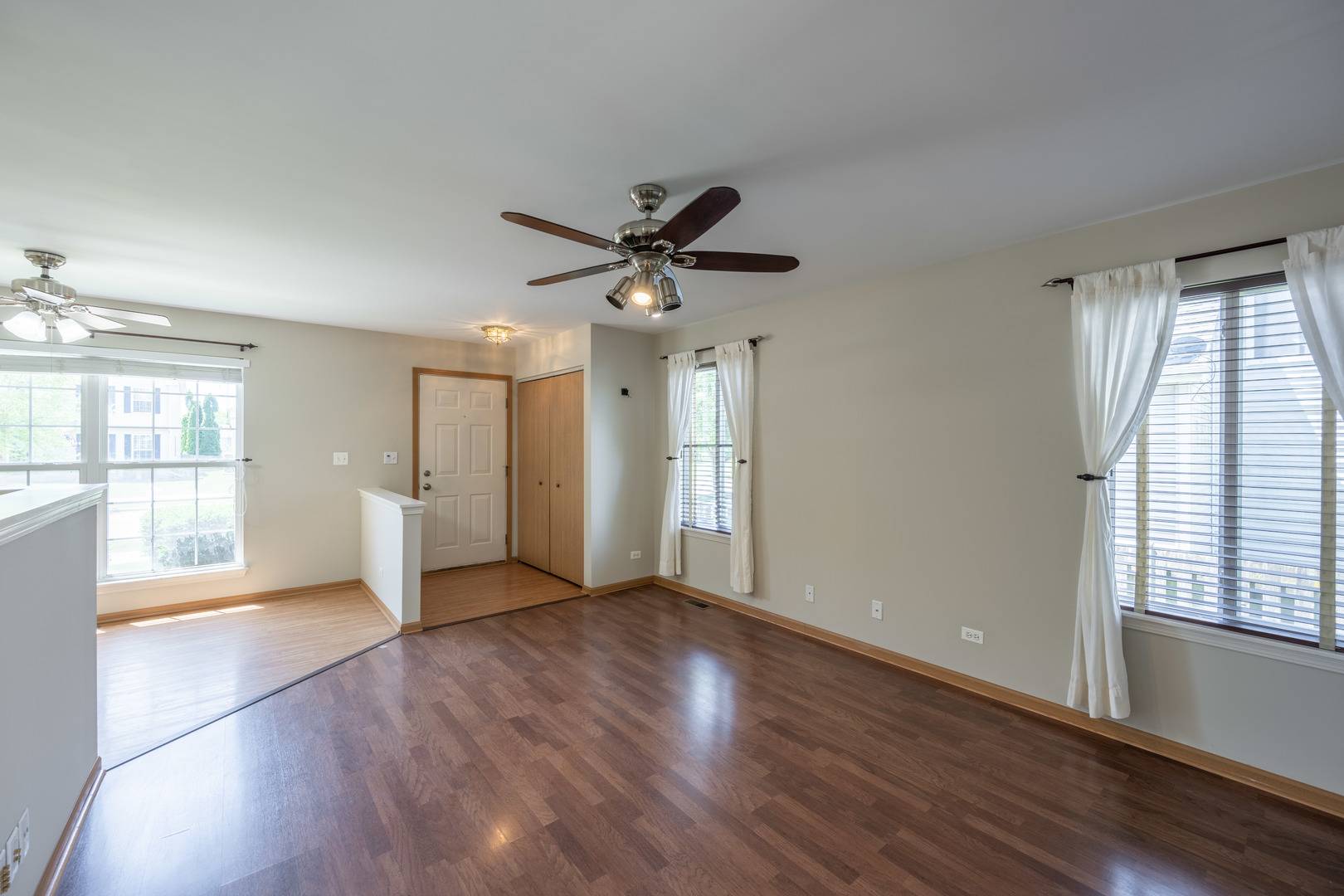 Montgomery, IL 60538,2027 Matthew DR