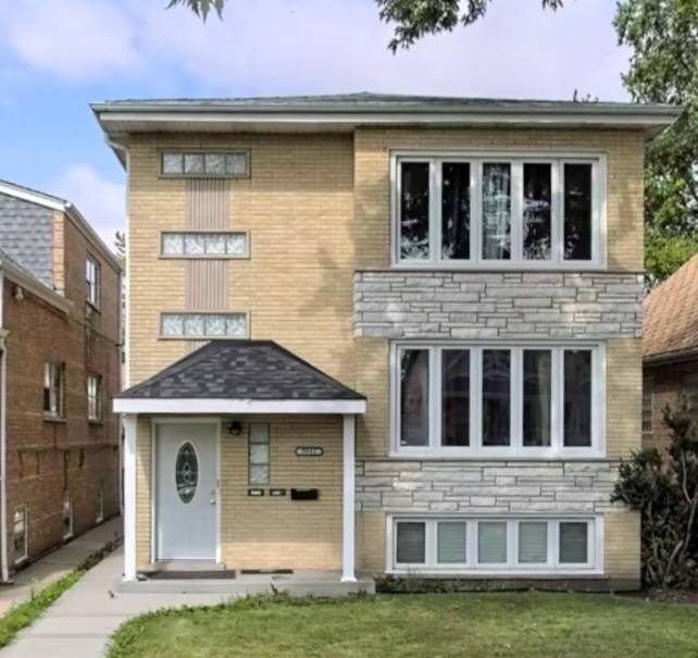 5912 S KENNETH AVE, Chicago, IL 60629