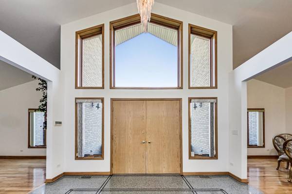 Prospect Heights, IL 60070,706 Spruce DR