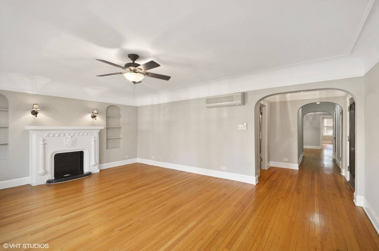 Chicago, IL 60659,6211 N Mozart ST #1N