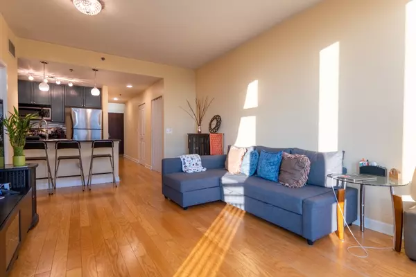 Chicago, IL 60605,1400 S MICHIGAN AVE #1408