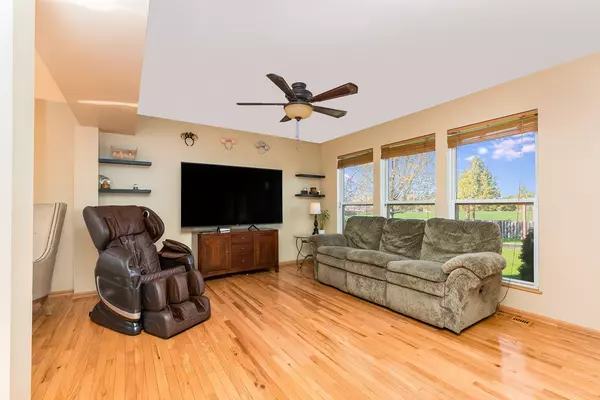 Yorkville, IL 60560,4544 Marquette ST