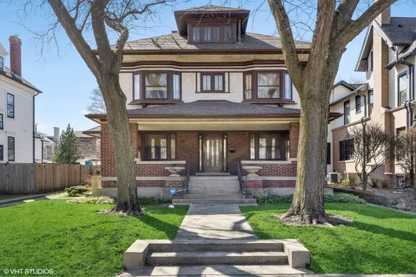 315 Linden AVE, Oak Park, IL 60302