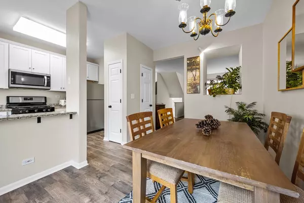 Aurora, IL 60506,2416 Courtyard CIR #2