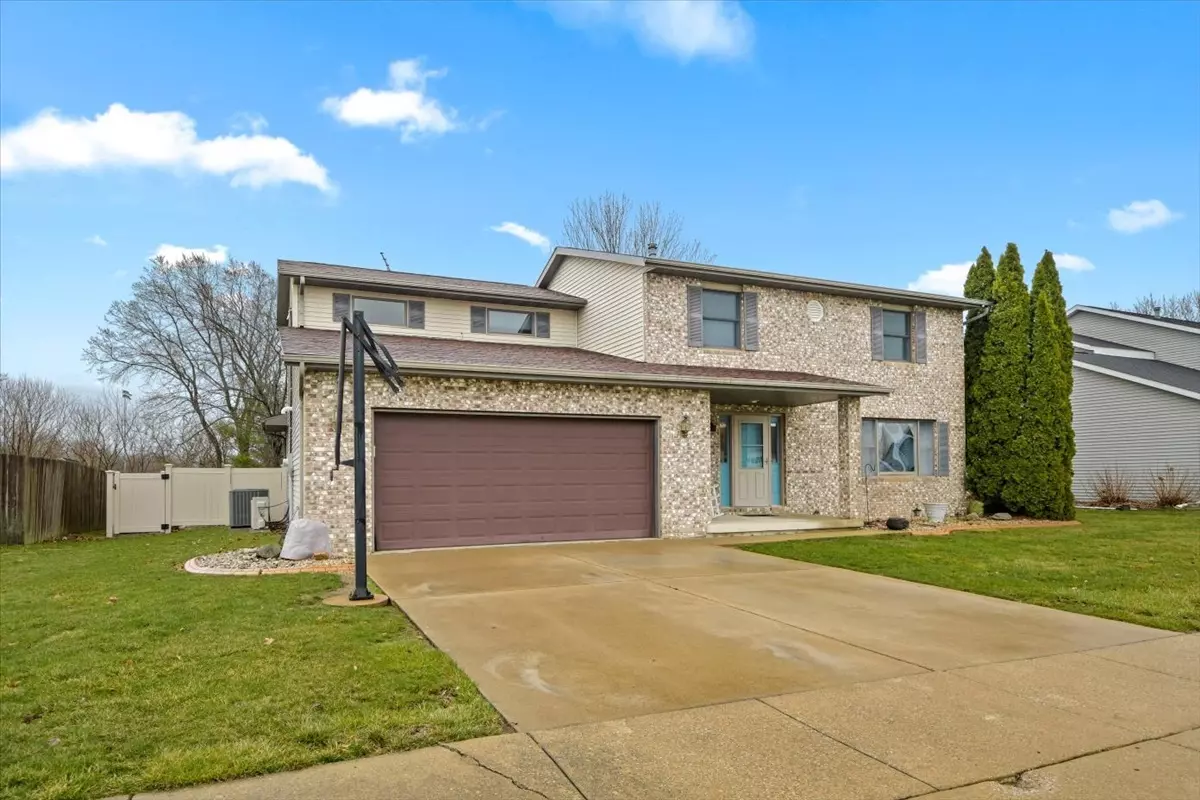 Mahomet, IL 61853,710 Northridge CT