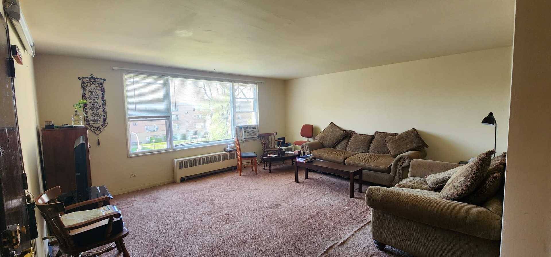 Chicago, IL 60659,6123 N Seeley AVE #2E