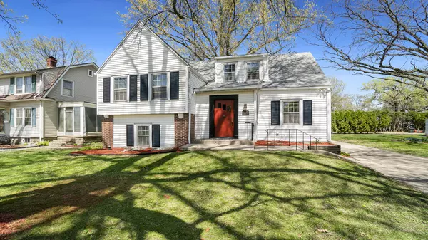 610 W 11TH ST, Sterling, IL 61081