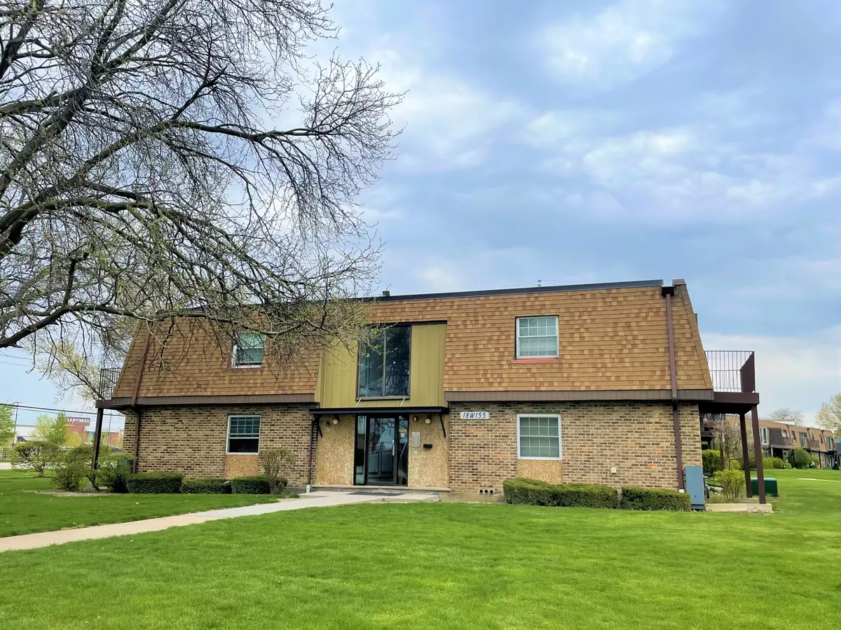 Westmont, IL 60559,18W155 63rd ST #207B