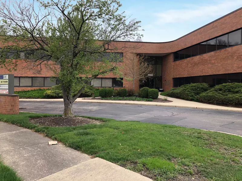 1990 E Algonquin RD, Schaumburg, IL 60173
