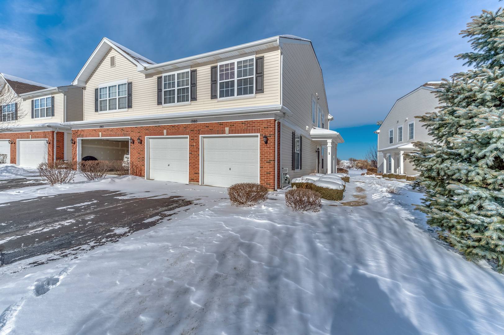 1980 W COBBLESTONE RD, Romeoville, IL 60446