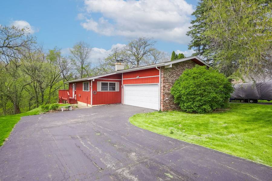 261 Easy ST, Lake Holiday, IL 60552