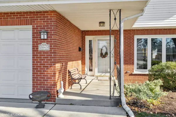 Westchester, IL 60154,2843 Kensington AVE