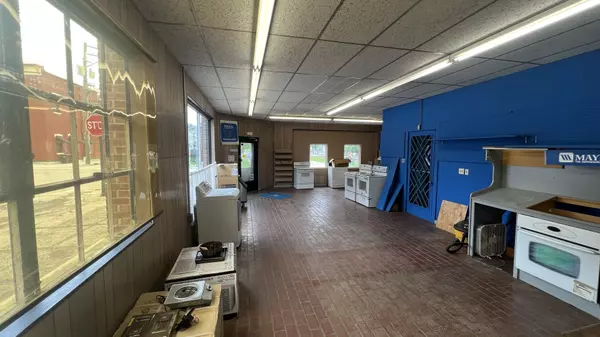 Morrison, IL 61270,101 W Market ST