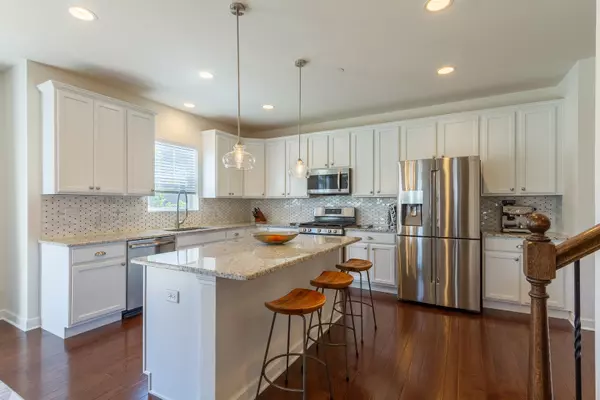 Schaumburg, IL 60194,69 Pleasant DR