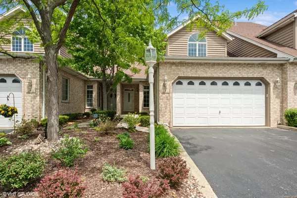 7 Moorings DR, Palos Heights, IL 60463