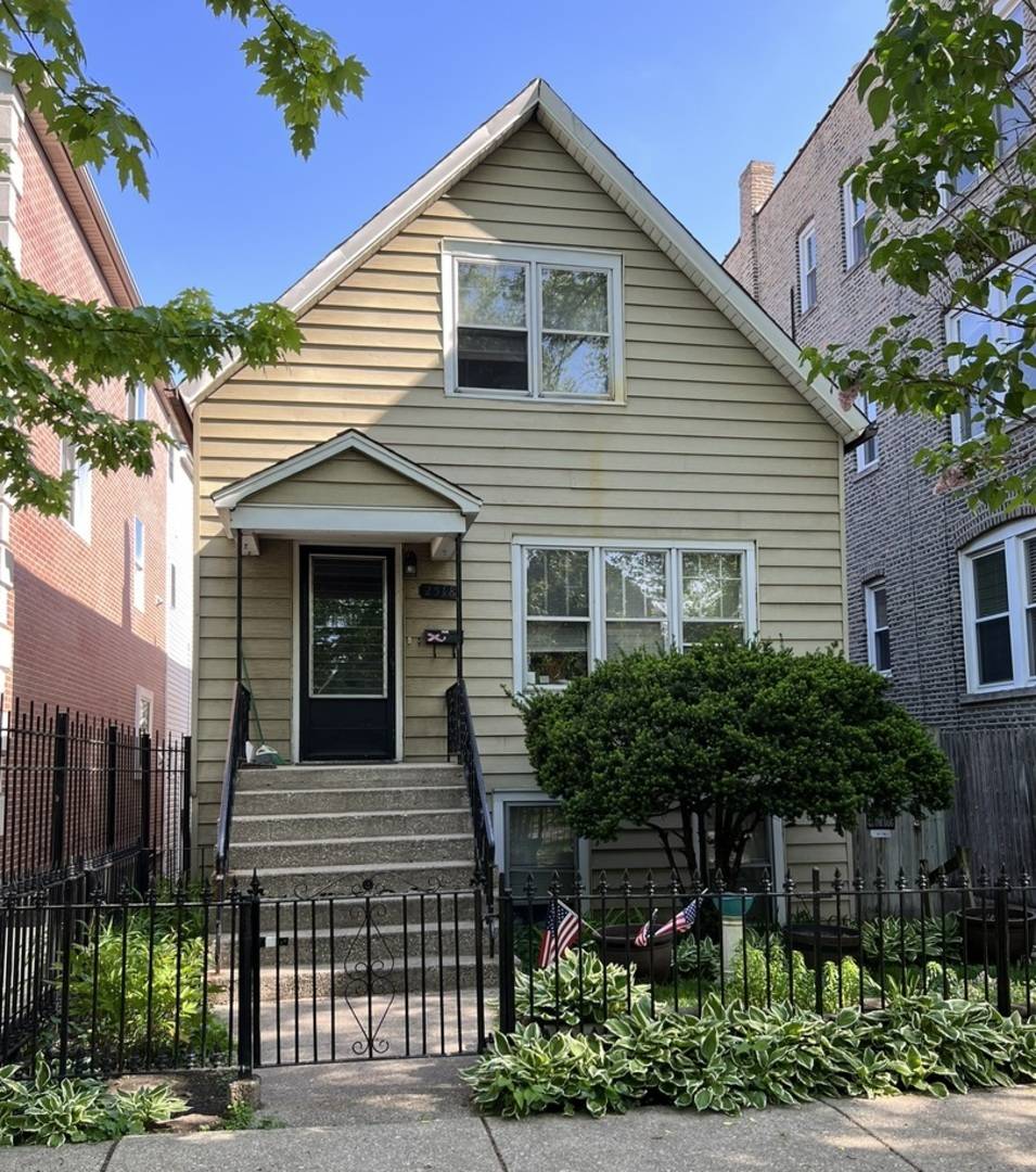 2518 W Palmer ST, Chicago, IL 60647