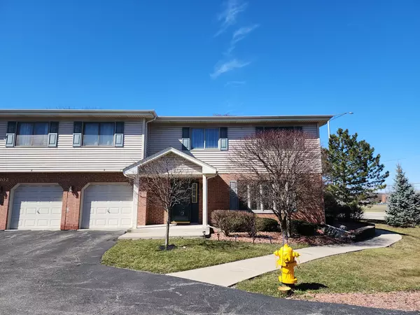 11102 W Cove CIR #1A, Palos Hills, IL 60465