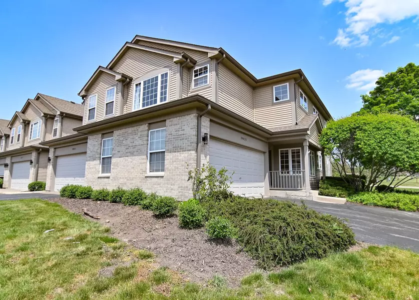 39823 N Long DR, Antioch, IL 60002