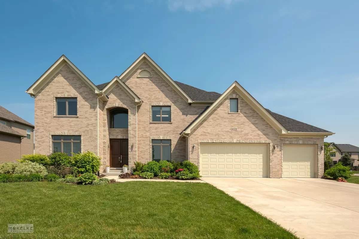 Naperville, IL 60564,4328 Chinaberry LN