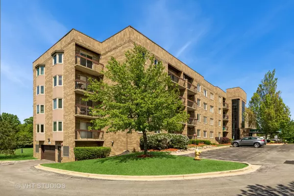 18600 Village West DR #401, Hazel Crest, IL 60429