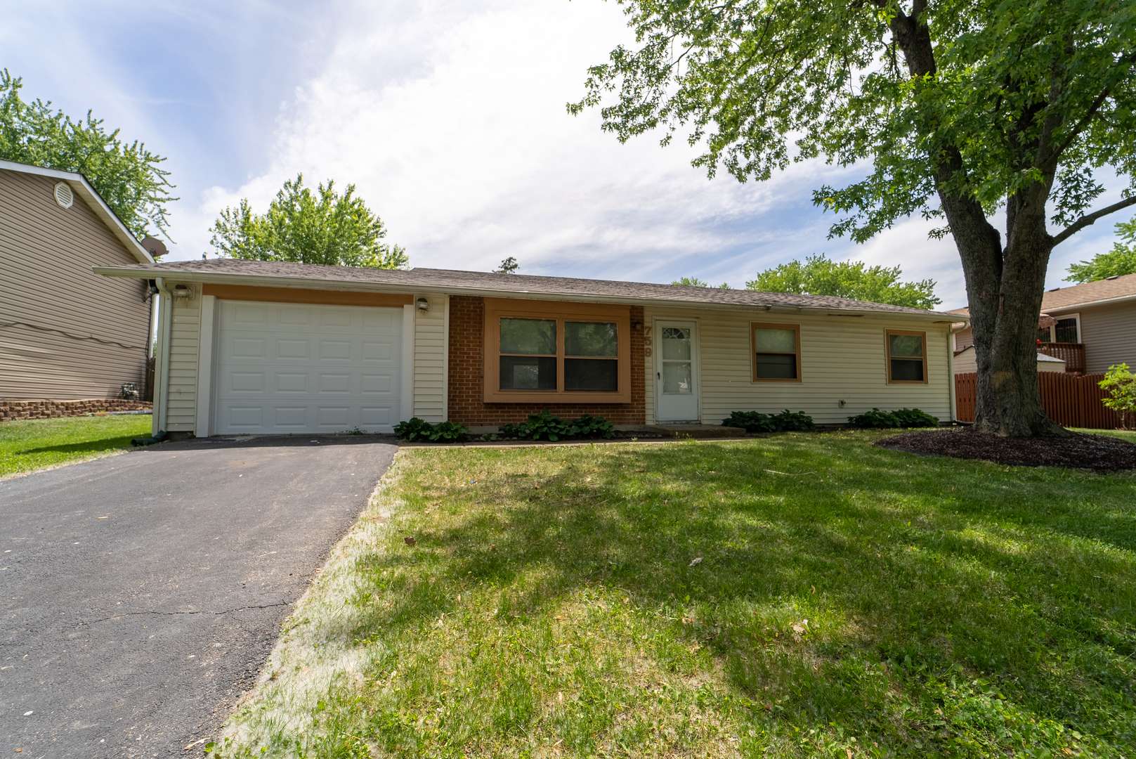 759 Westwind DR, Bolingbrook, IL 60440
