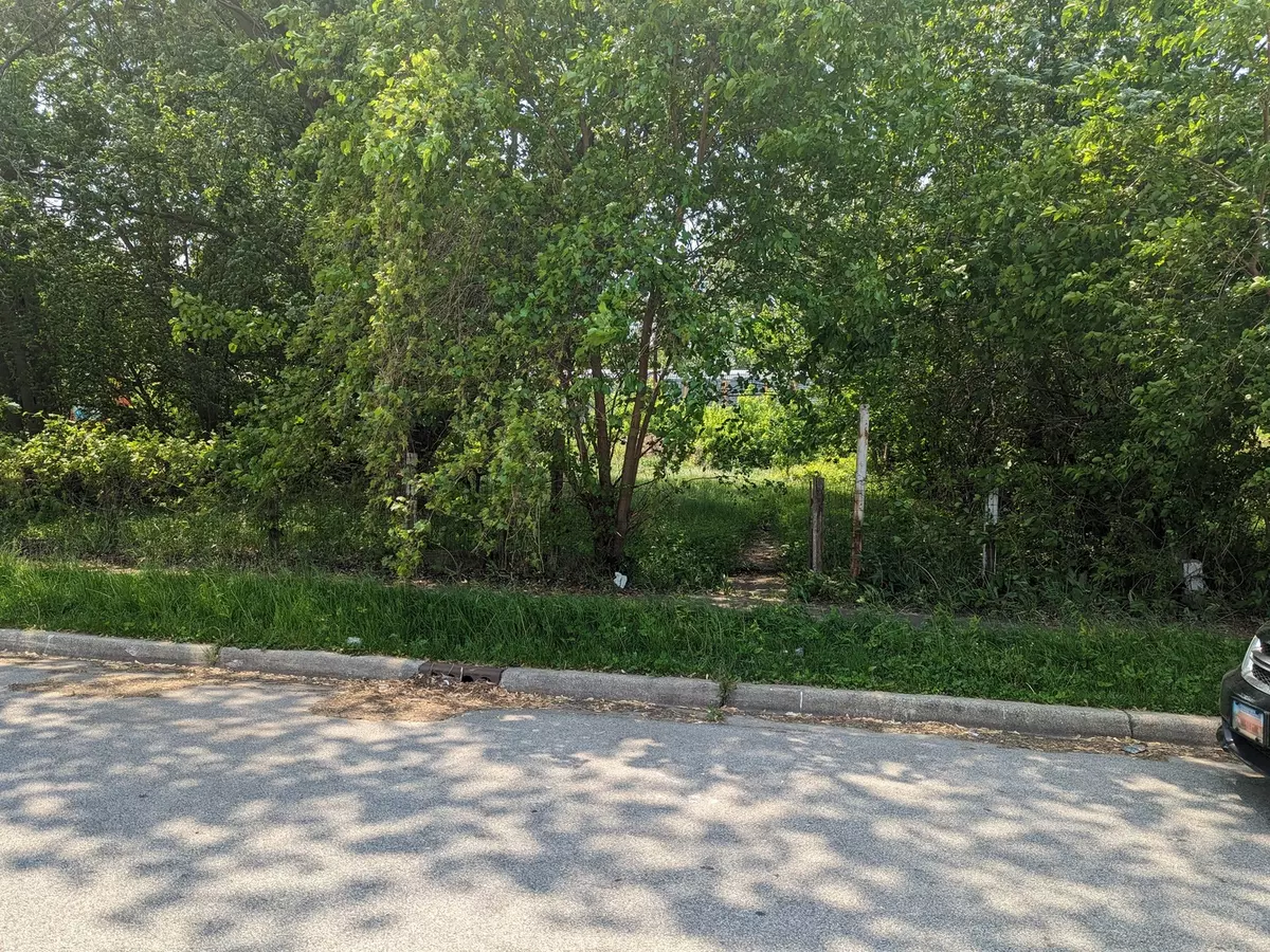 Hammond, IN 46320,1360 E Sherman ST