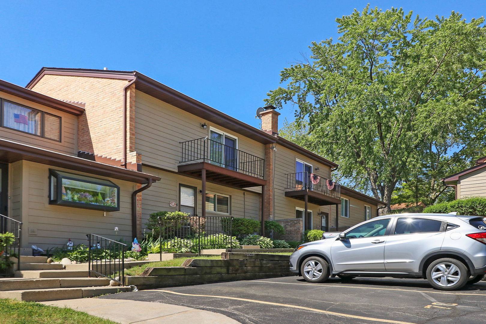 68 WOODHILLS BAY RD #68, Fox Lake, IL 60020