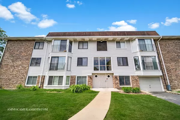 2800 MITCHELL DR #1, Woodridge, IL 60517