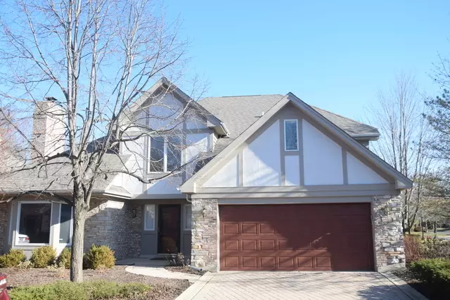 Lincolnshire, IL 60069,560 RIVERSHIRE PL