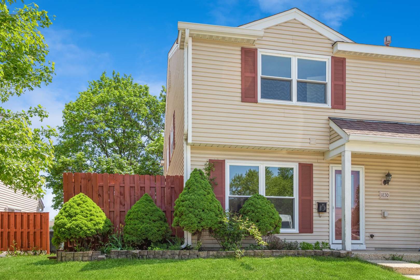 1830 Jamestown CIR #1830, Hoffman Estates, IL 60195