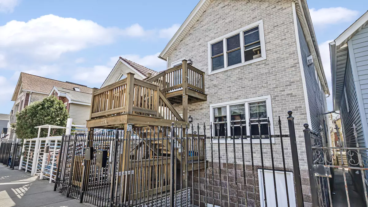 Chicago, IL 60622,734 N Willard CT