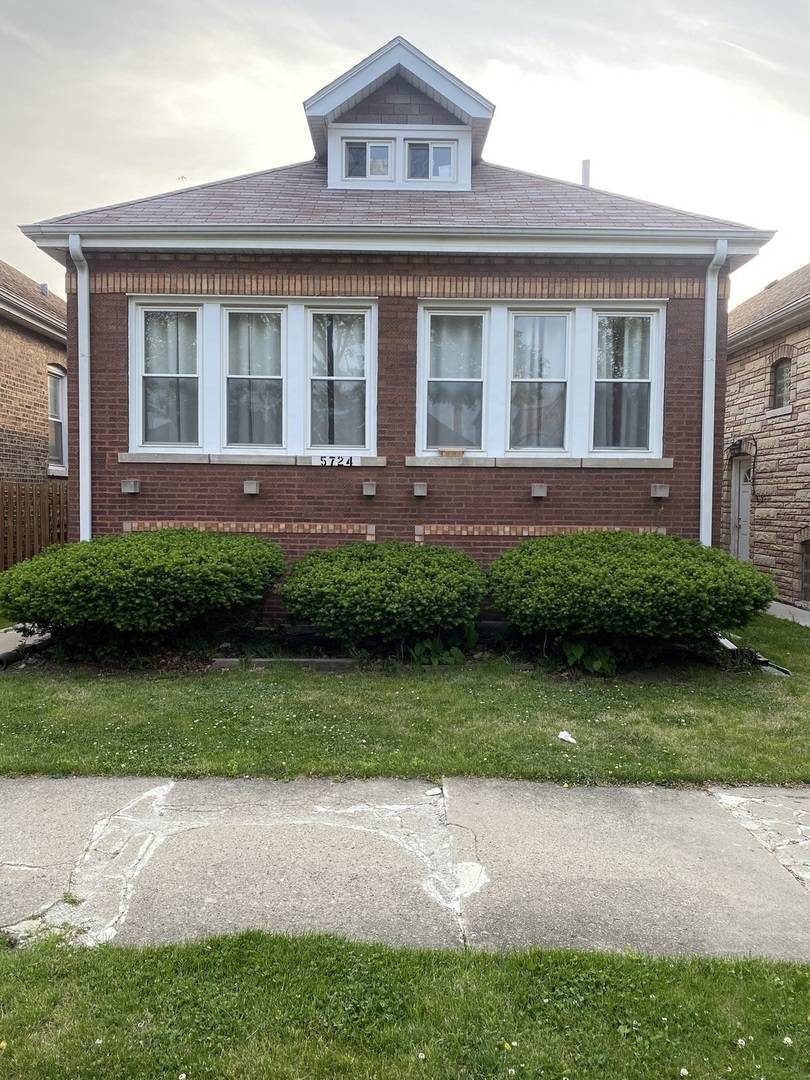 5724 S Trumbull AVE, Chicago, IL 60629