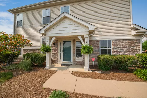 Joliet, IL 60431,2201 PEMBRIDGE LN #2201