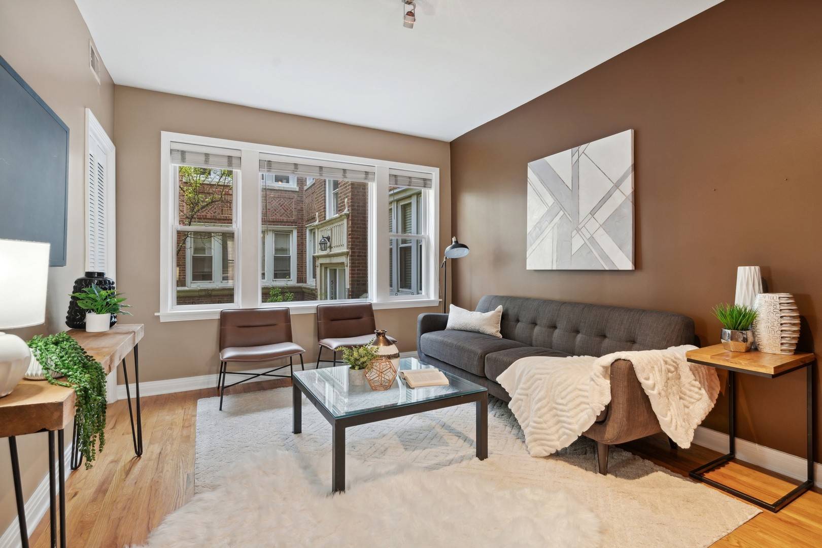 Chicago, IL 60640,5111 N KENMORE AVE #1E
