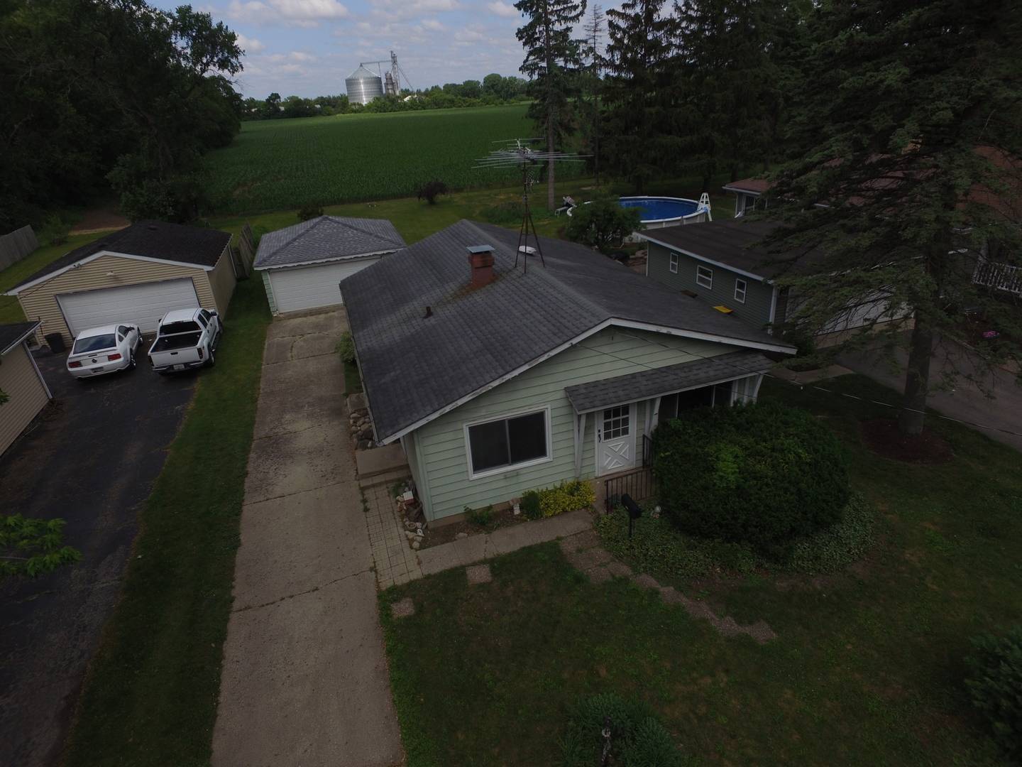 624 Sunset DR, Marengo, IL 60152