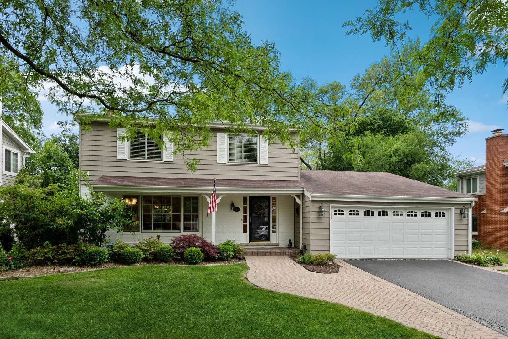 14 Forestway DR, Deerfield, IL 60015