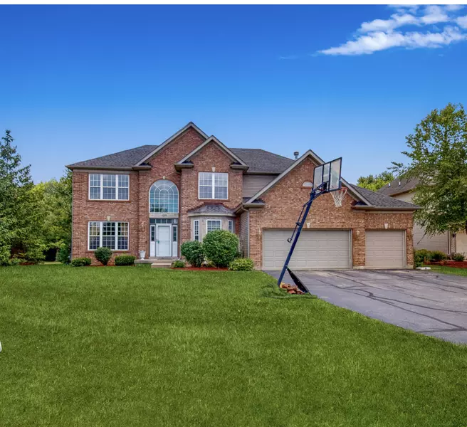 135 Timber CT, Gilberts, IL 60136