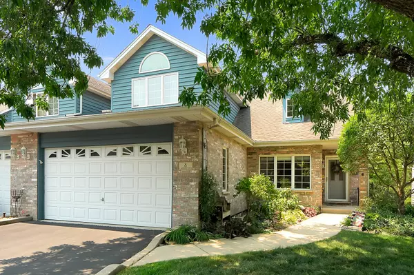 8 Lake Katherine DR, Palos Heights, IL 60463