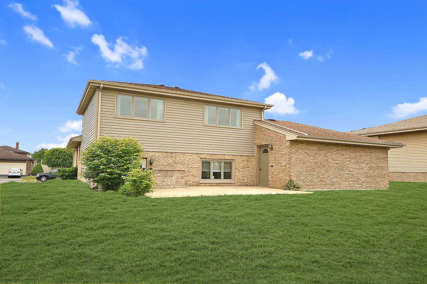 Orland Hills, IL 60487,9248 170th ST