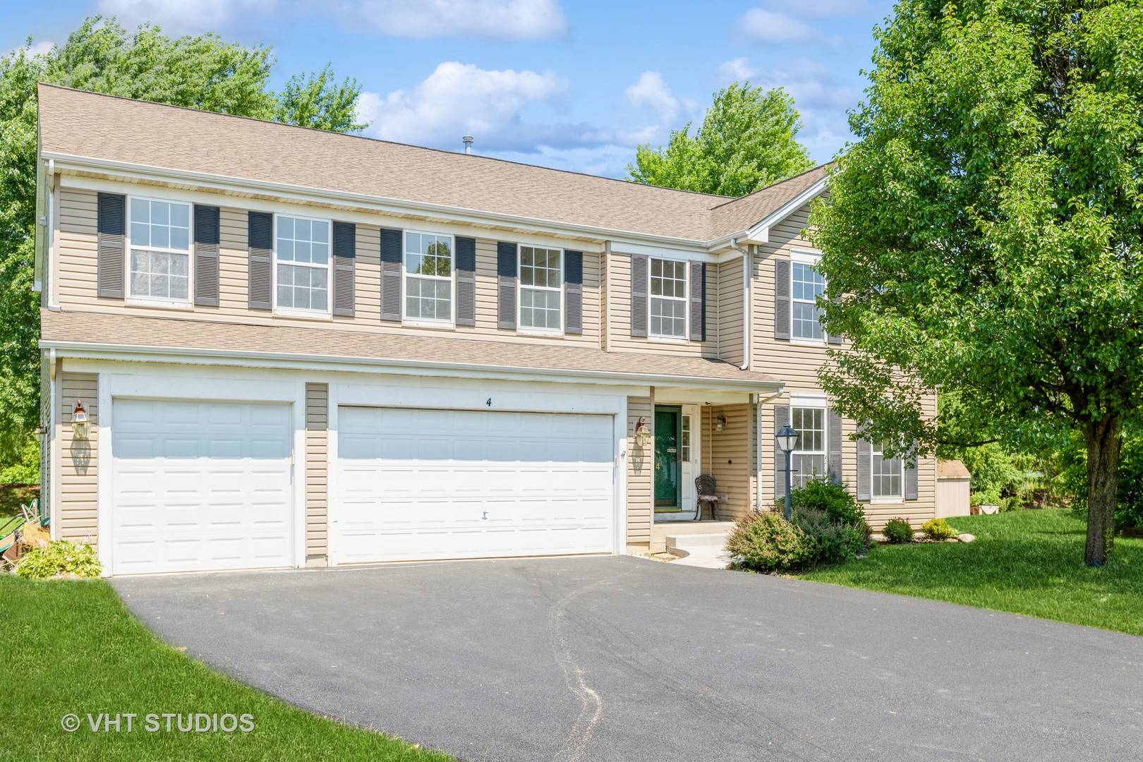 4 Joyce CT, Algonquin, IL 60102