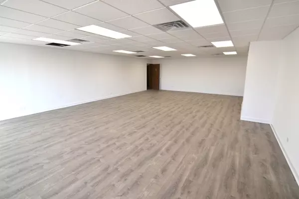 Chicago, IL 60630,4403 W LAWRENCE AVE #200