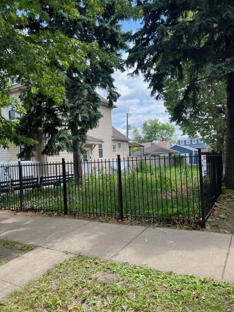 Chicago, IL 60629,3229 W 61st ST