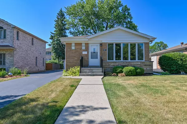 8313 W Park AVE, Niles, IL 60714