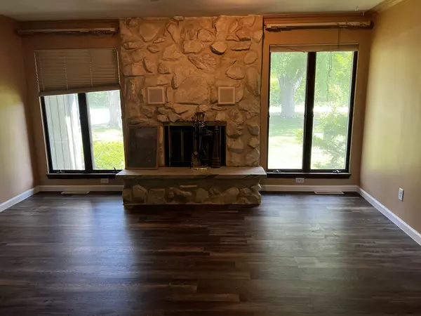 Pembroke Twp, IL 60958,3194 S 16000e RD