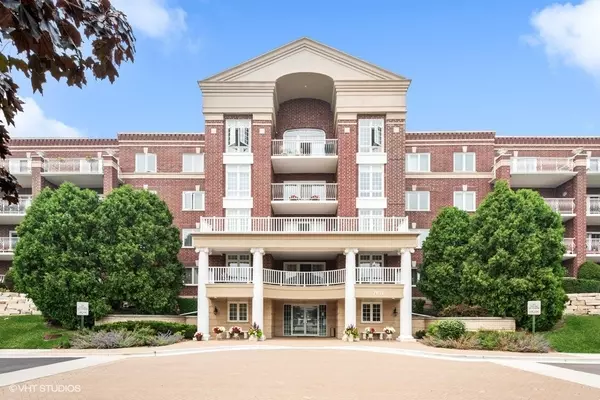 7031 W Touhy AVE #403, Niles, IL 60714