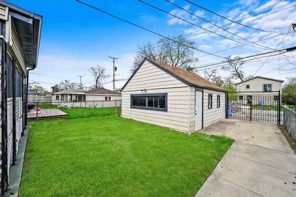 Chicago, IL 60620,9247 S Union AVE